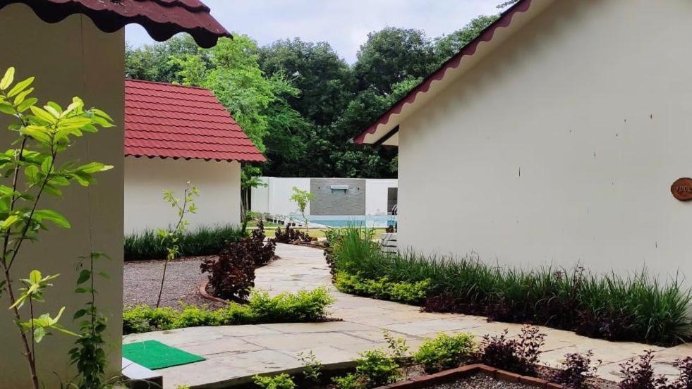 Aranya Vilas - A Nature Resort Udaipur Kültér fotó